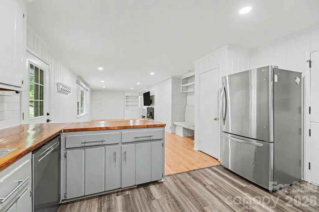 100 Malvern Court Winston Salem NC 27106