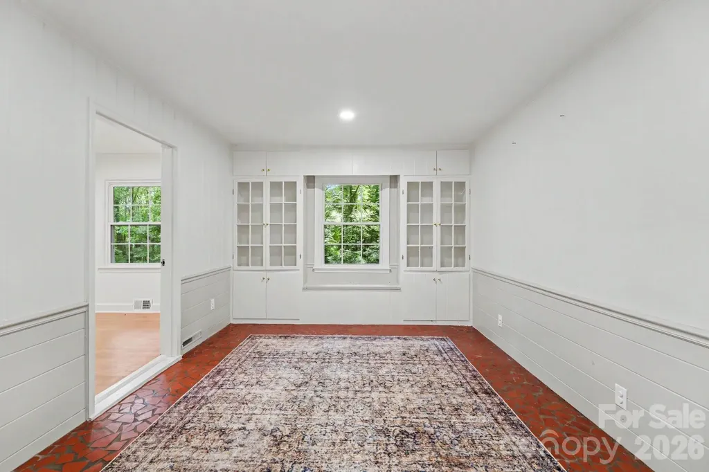 100 Malvern Court Winston Salem NC 27106