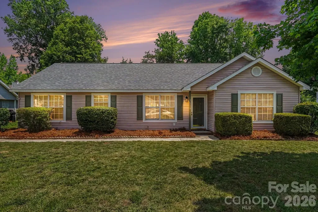 7518 Prindle Lake Drive Charlotte NC 28227