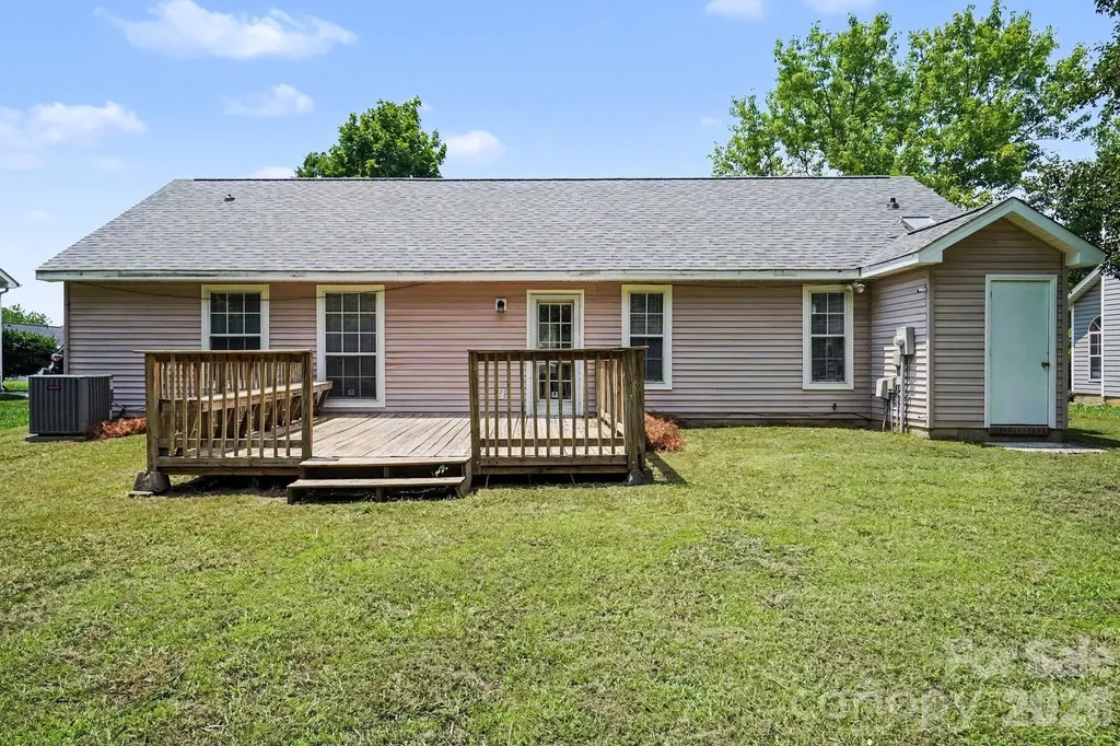 7518 Prindle Lake Drive Charlotte NC 28227