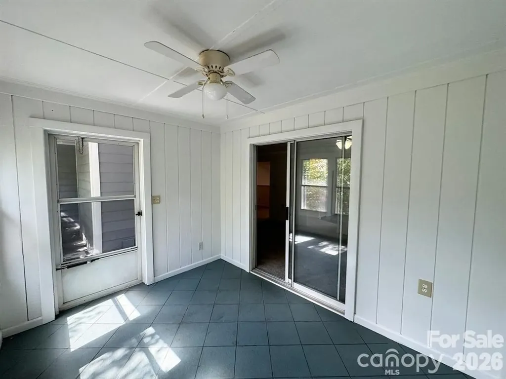 6049 Treetop Court Charlotte NC 28212