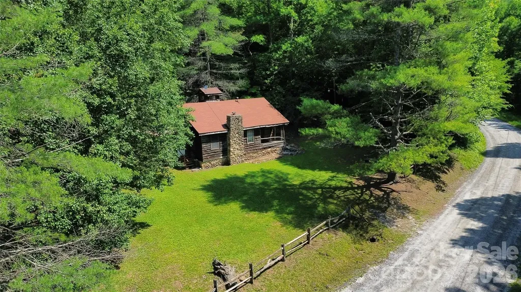 8340 Hwy 90 Highway Collettsville NC 28611