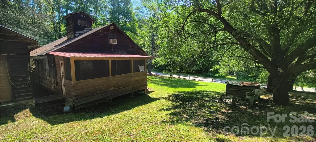 8340 Hwy 90 Highway Collettsville NC 28611