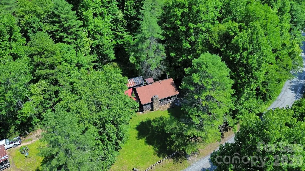 8340 Hwy 90 Highway Collettsville NC 28611