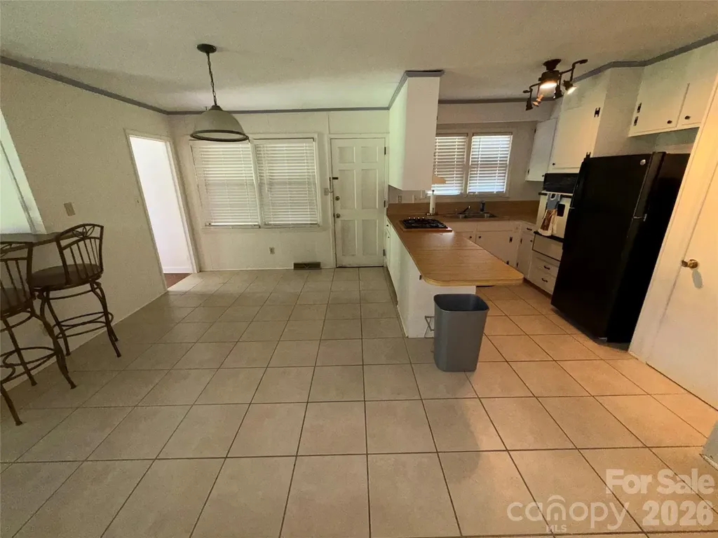 3930 Fircrest Drive Charlotte NC 28217