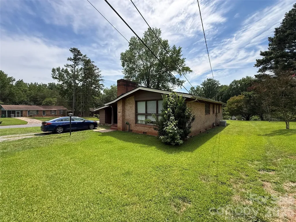 3930 Fircrest Drive Charlotte NC 28217
