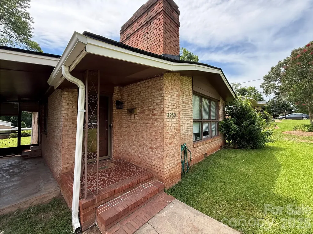 3930 Fircrest Drive Charlotte NC 28217