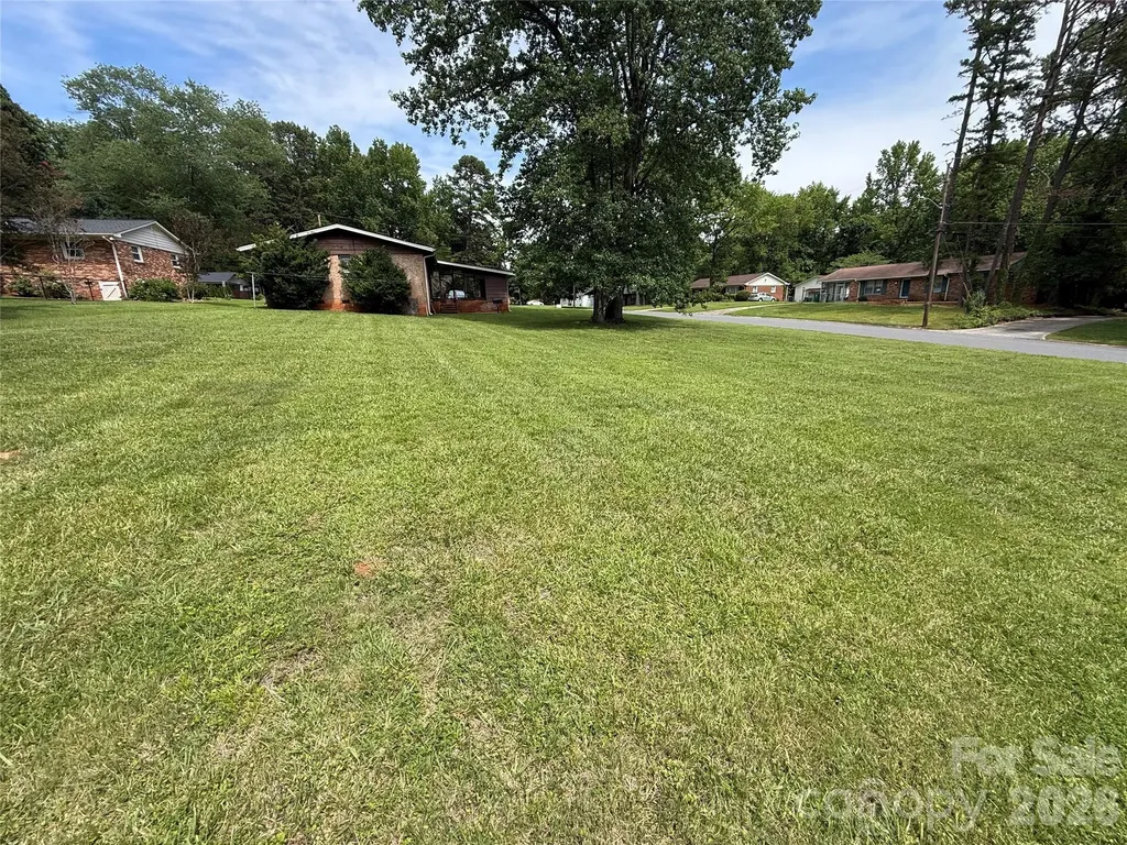 3930 Fircrest Drive Charlotte NC 28217