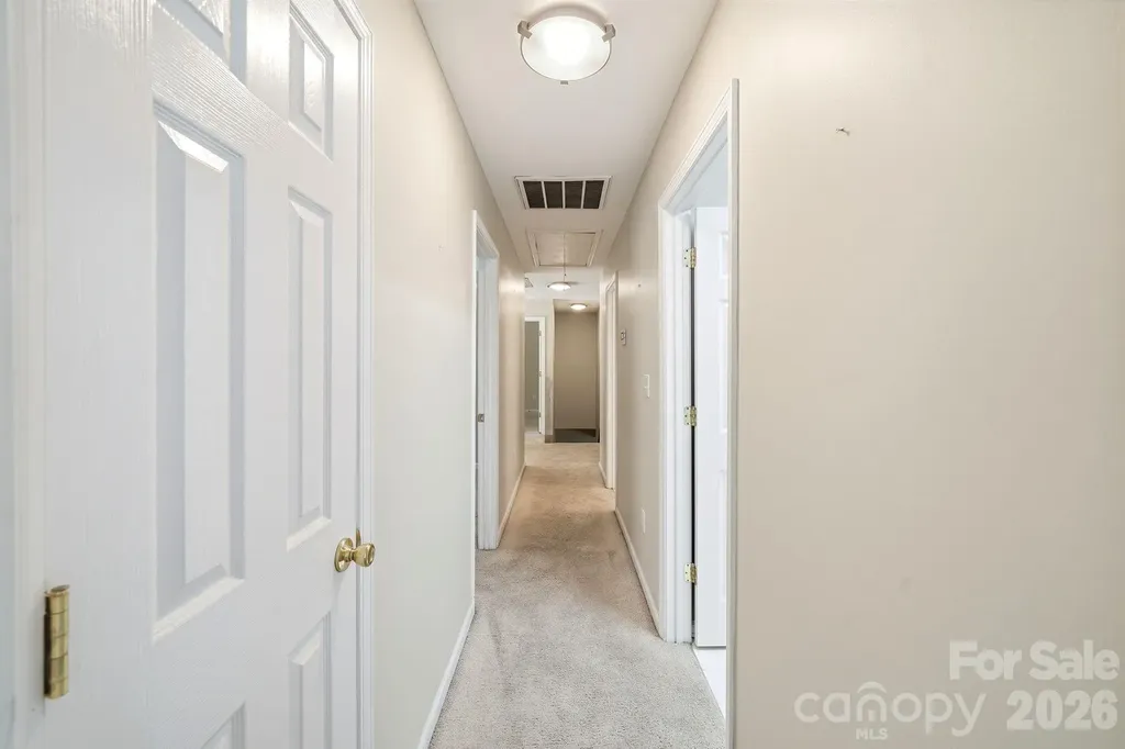 7711 Abbotsinch Court Charlotte NC 28269