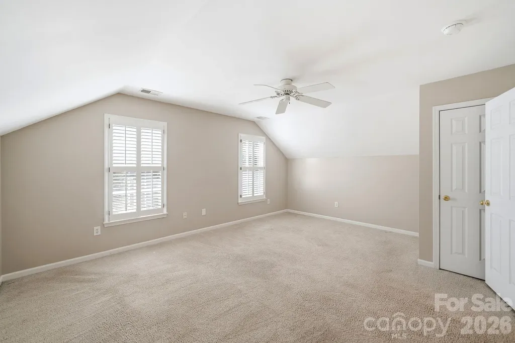 7711 Abbotsinch Court Charlotte NC 28269