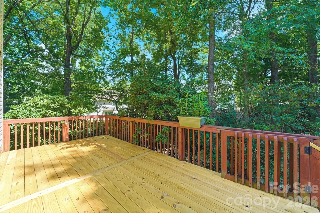 7711 Abbotsinch Court Charlotte NC 28269