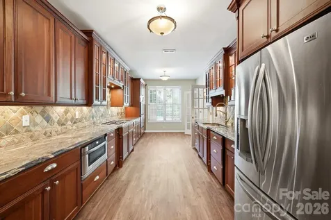 7711 Abbotsinch Court Charlotte NC 28269