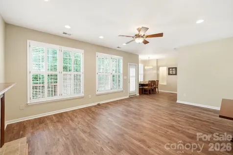 7711 Abbotsinch Court Charlotte NC 28269