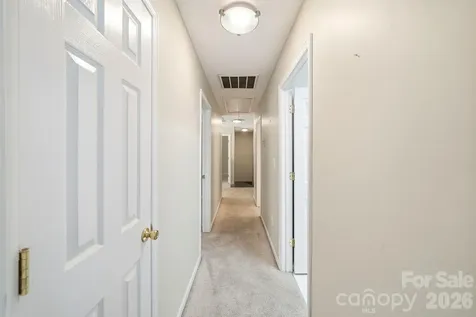 7711 Abbotsinch Court Charlotte NC 28269