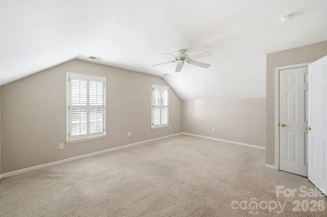7711 Abbotsinch Court Charlotte NC 28269