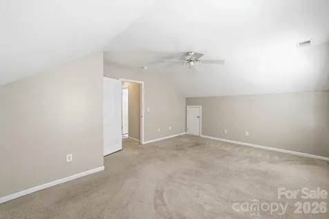 7711 Abbotsinch Court Charlotte NC 28269