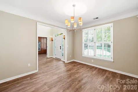 7711 Abbotsinch Court Charlotte NC 28269