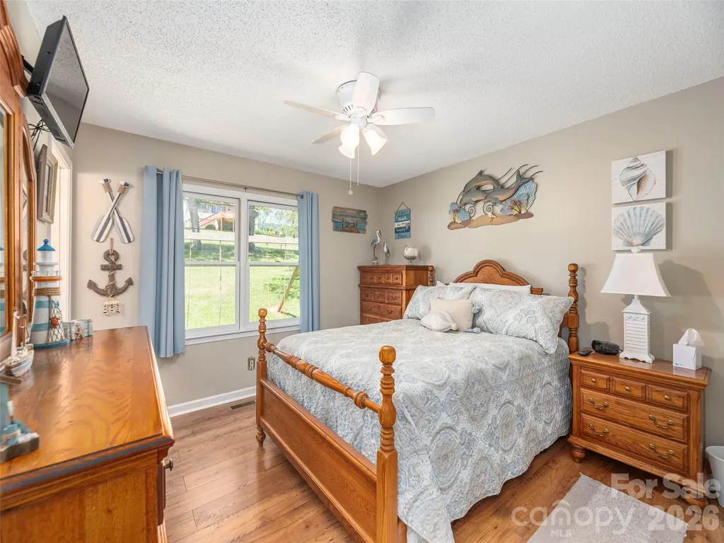 219 Hookers Gap Road Candler NC 28715