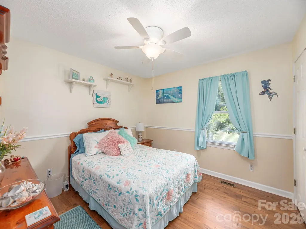 219 Hookers Gap Road Candler NC 28715