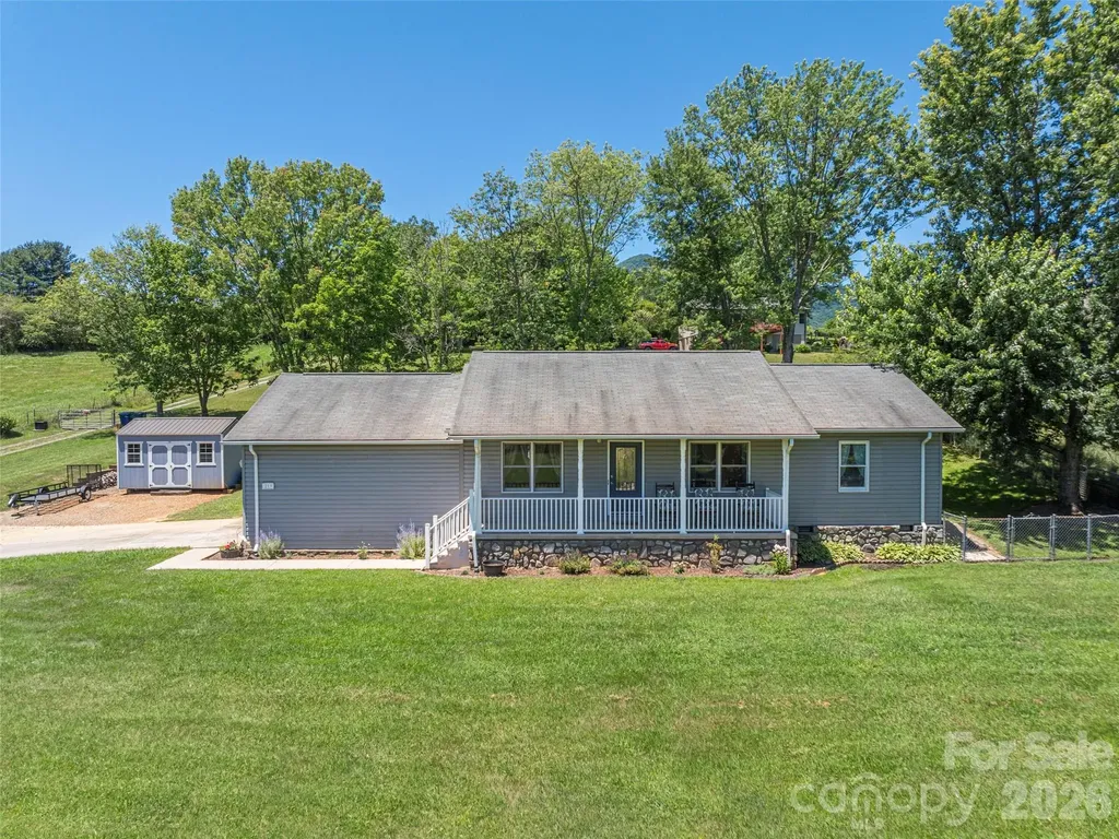 219 Hookers Gap Road Candler NC 28715