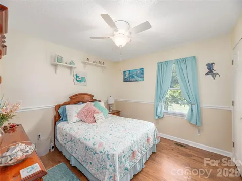 219 Hookers Gap Road Candler NC 28715