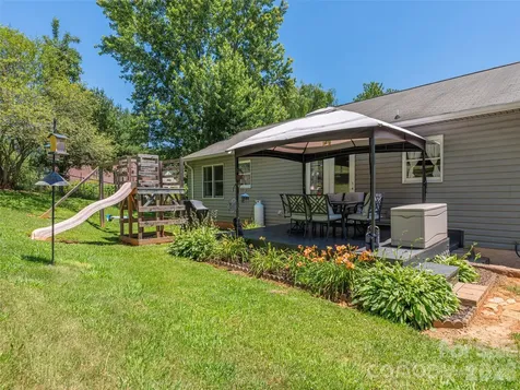 219 Hookers Gap Road Candler NC 28715