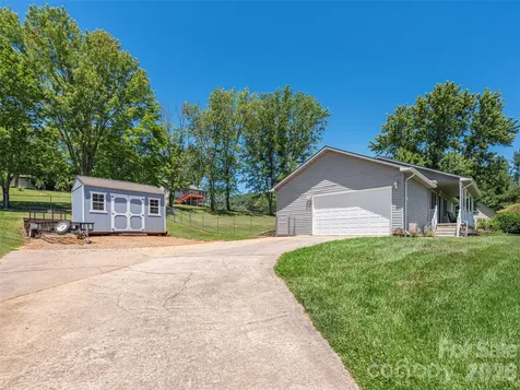 219 Hookers Gap Road Candler NC 28715
