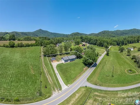 219 Hookers Gap Road Candler NC 28715