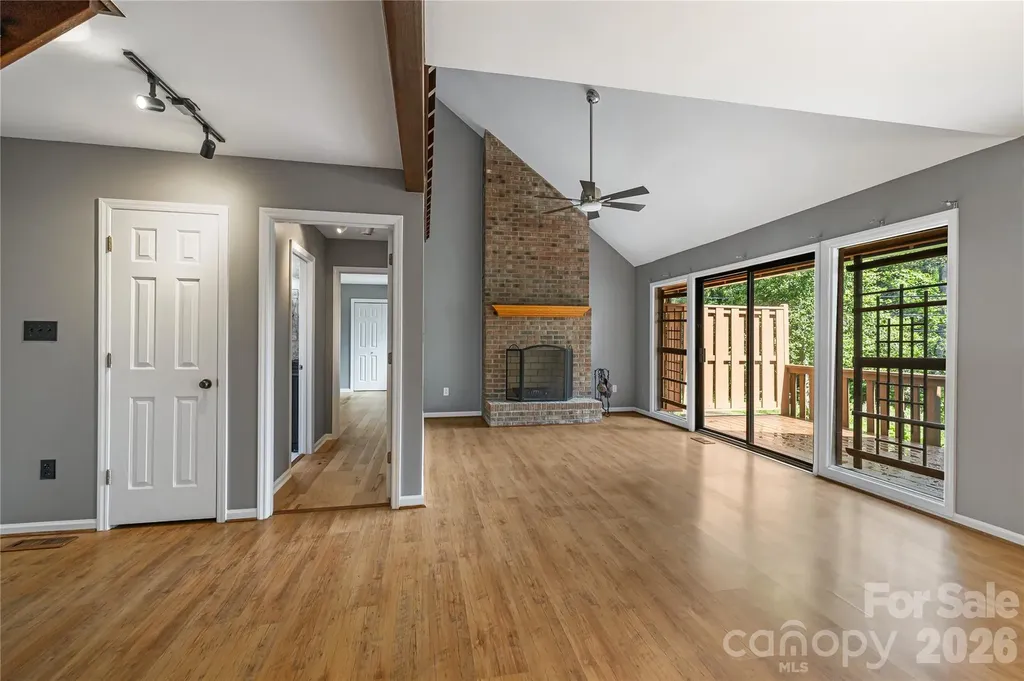 21 Village Drive Asheville NC 28803