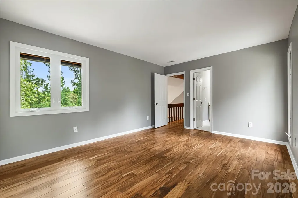 21 Village Drive Asheville NC 28803