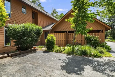 21 Village Drive Asheville NC 28803