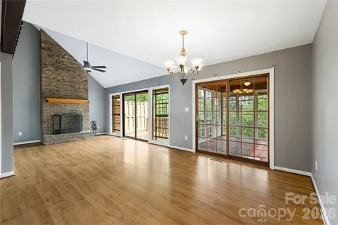 21 Village Drive Asheville NC 28803