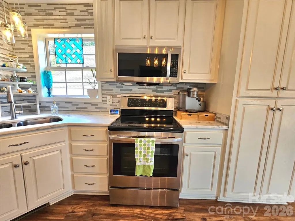 3526 Pinehaven Drive New London NC 28127