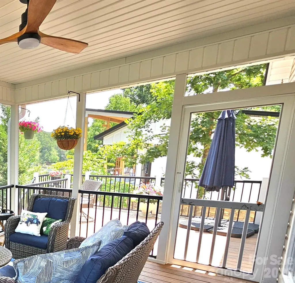 3526 Pinehaven Drive New London NC 28127
