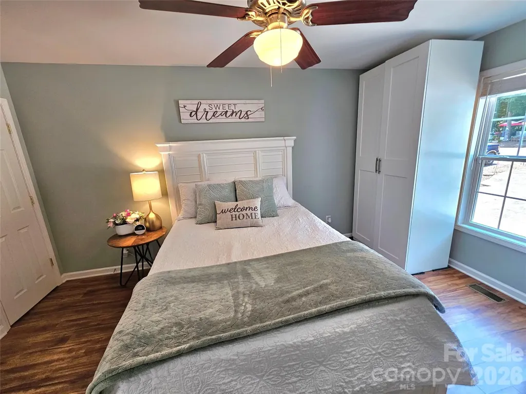 3526 Pinehaven Drive New London NC 28127