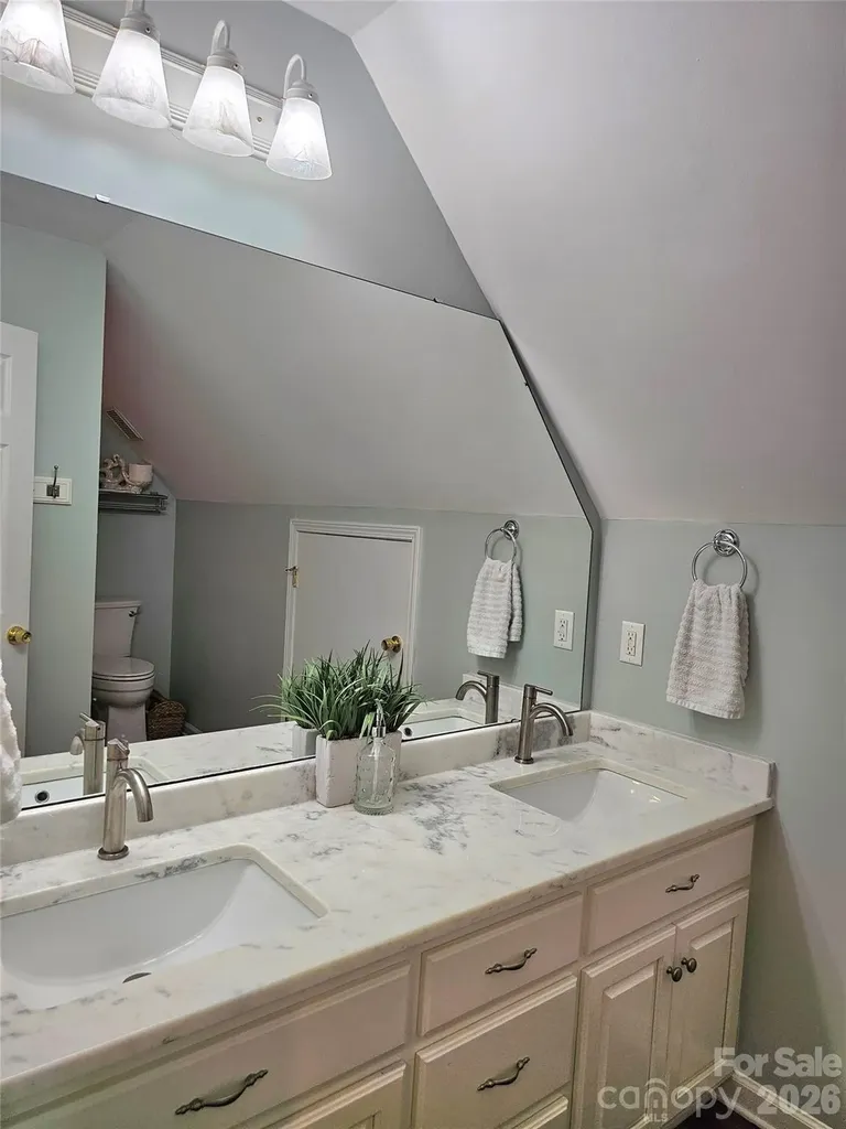 3526 Pinehaven Drive New London NC 28127