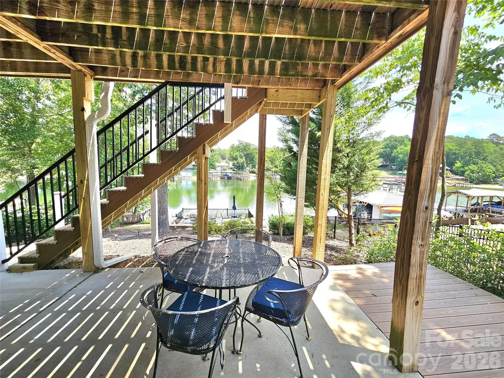 3526 Pinehaven Drive New London NC 28127