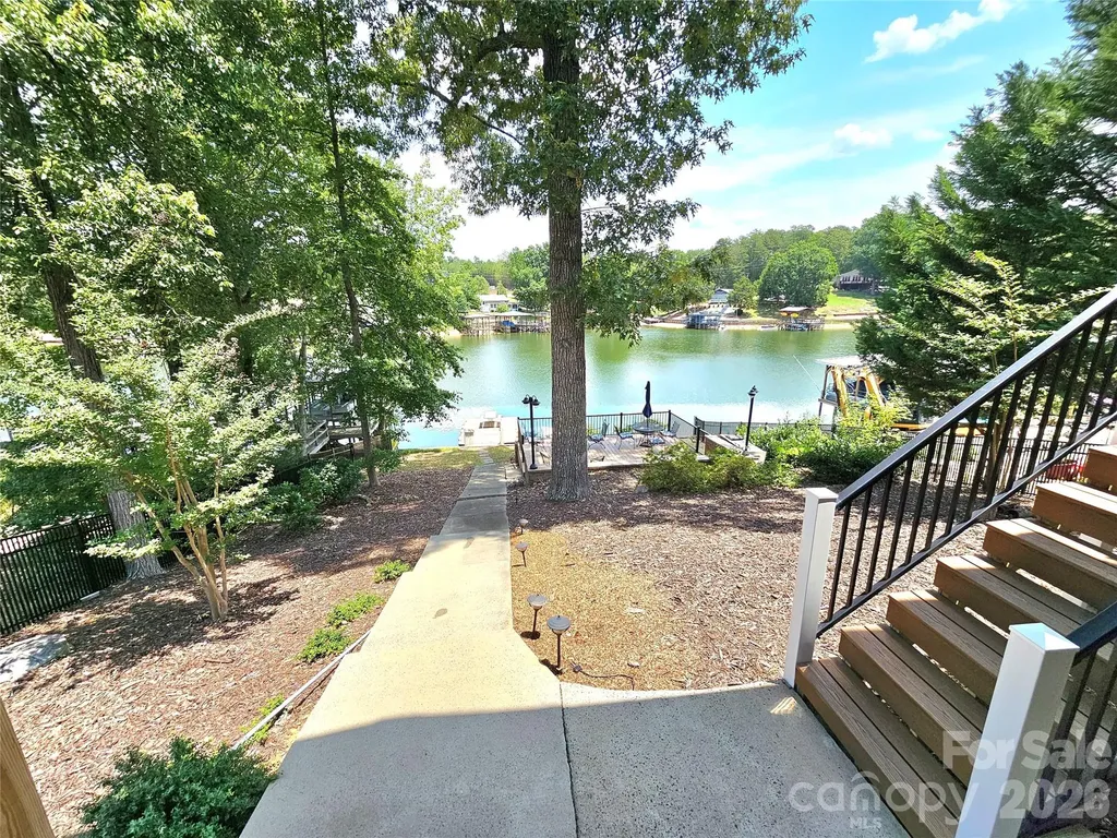 3526 Pinehaven Drive New London NC 28127