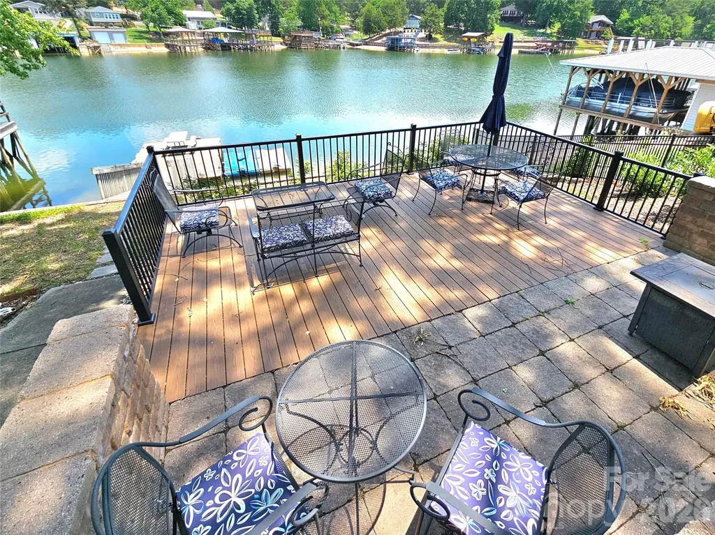 3526 Pinehaven Drive New London NC 28127