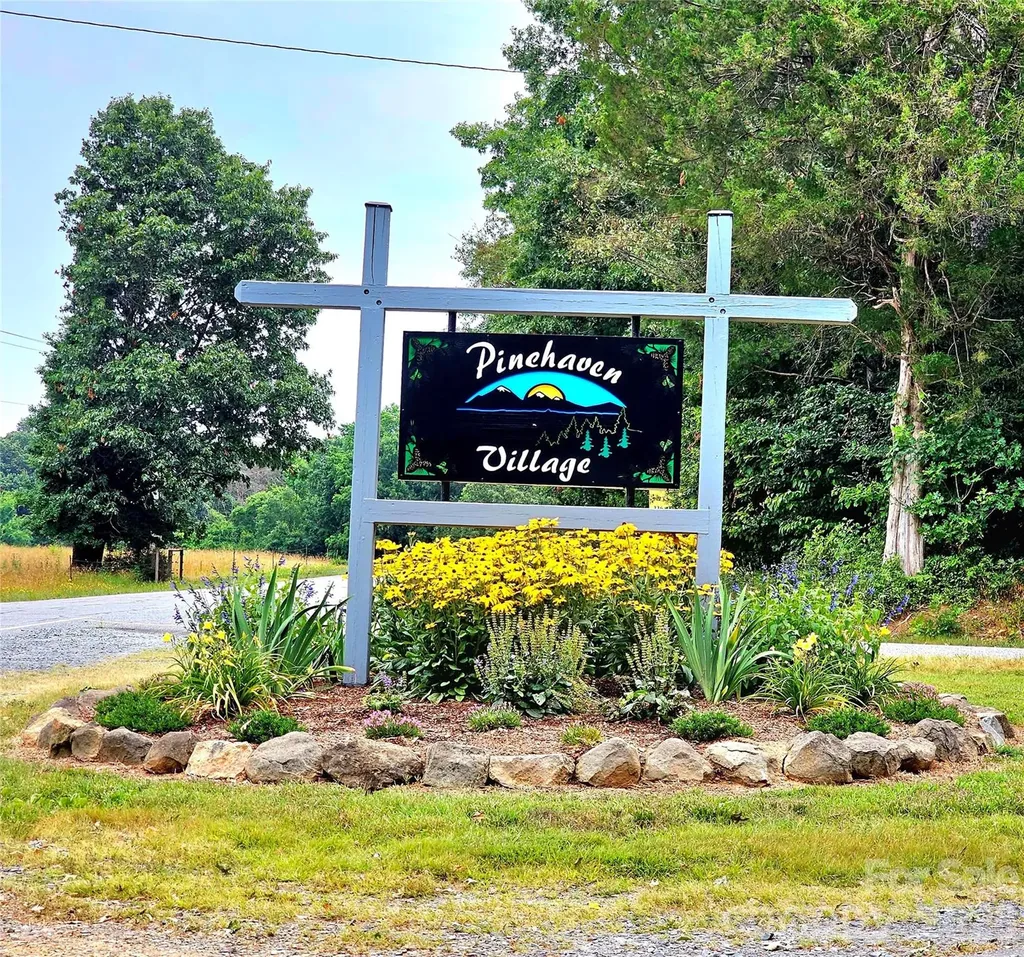 3526 Pinehaven Drive New London NC 28127