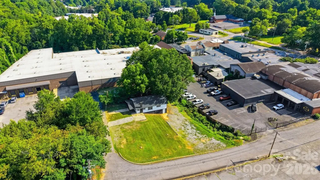 718 11th Street Place NW Hickory NC 28601