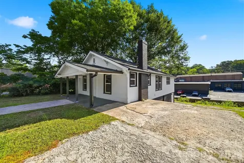 718 11th Street Place NW Hickory NC 28601