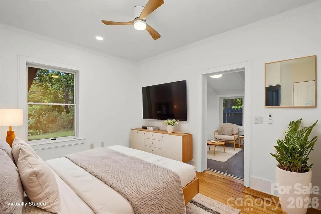 385 Chunns Cove Road Asheville NC 28805