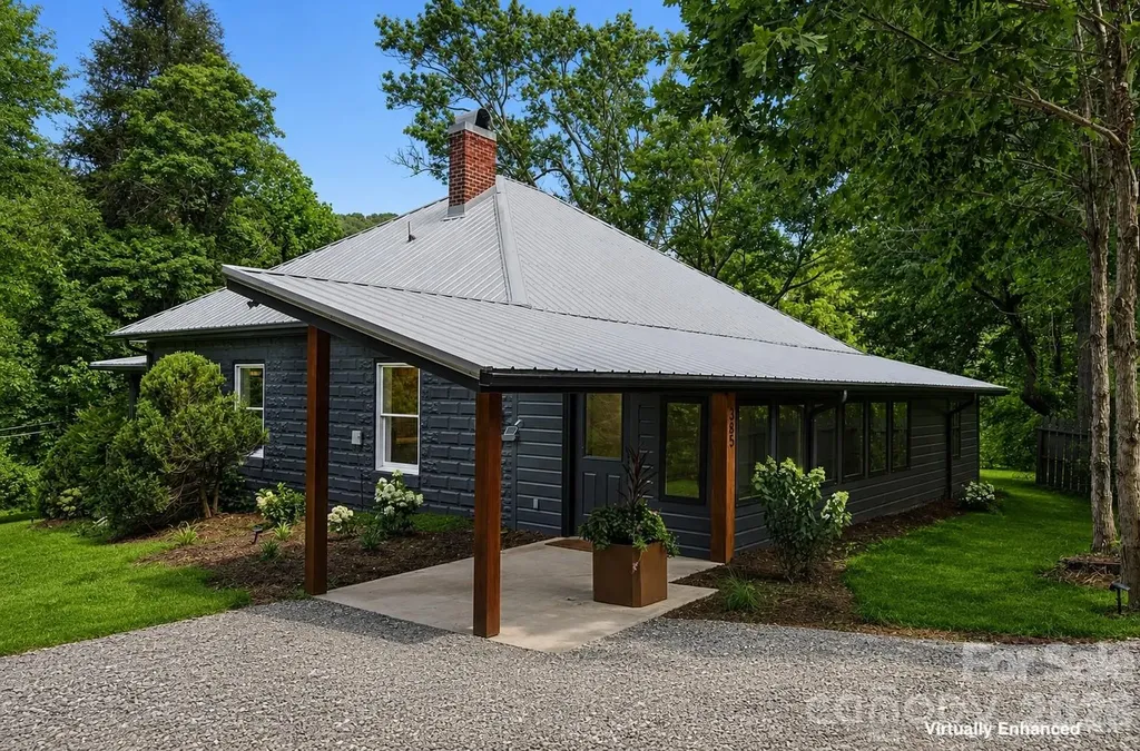 385 Chunns Cove Road Asheville NC 28805