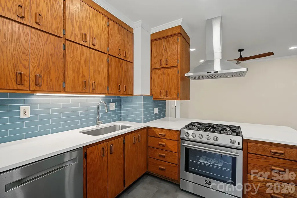 385 Chunns Cove Road Asheville NC 28805