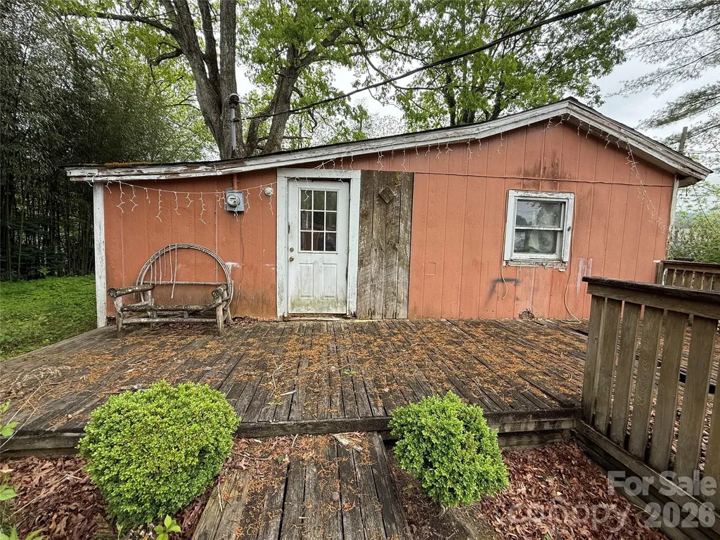 15 Jenkins Row Brevard NC 28712