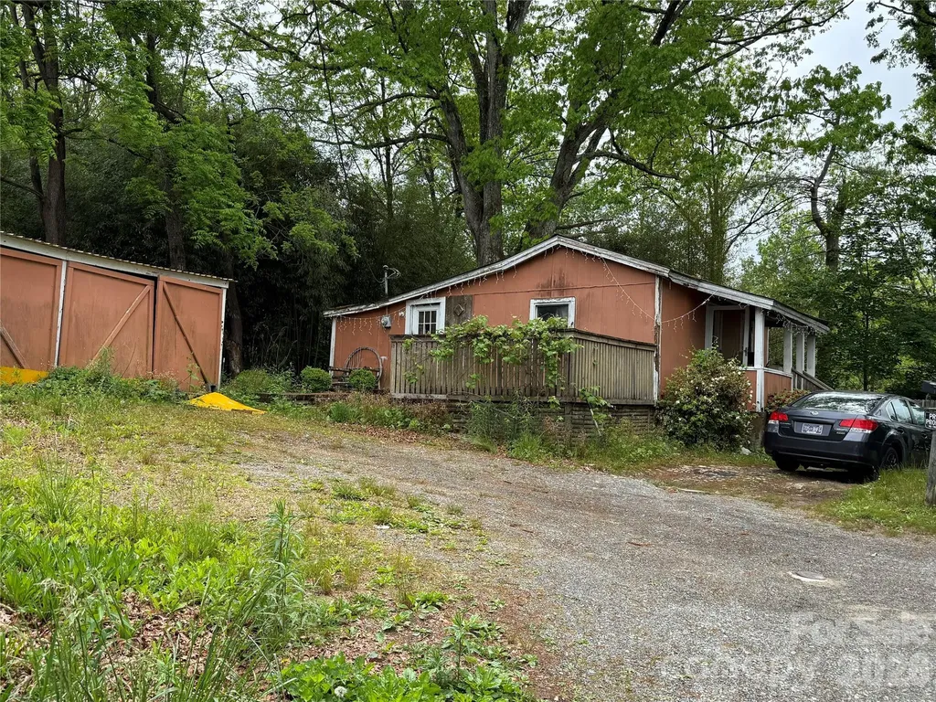 15 Jenkins Row Brevard NC 28712