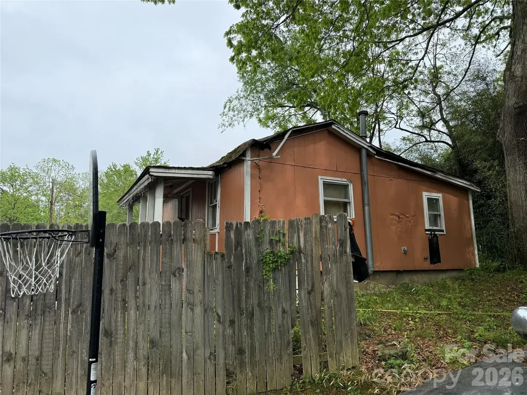 15 Jenkins Row Brevard NC 28712