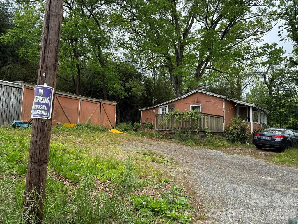 15 Jenkins Row Brevard NC 28712