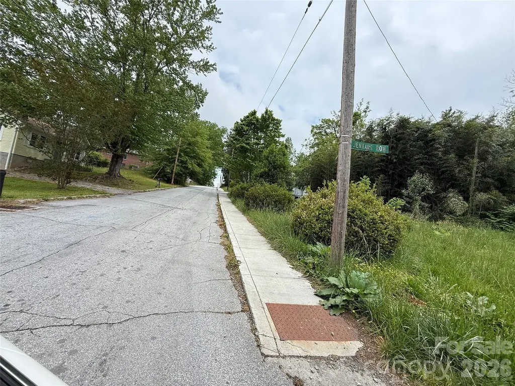 15 Jenkins Row Brevard NC 28712